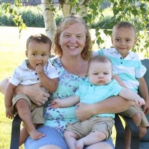 Meet your Posher, Lynn